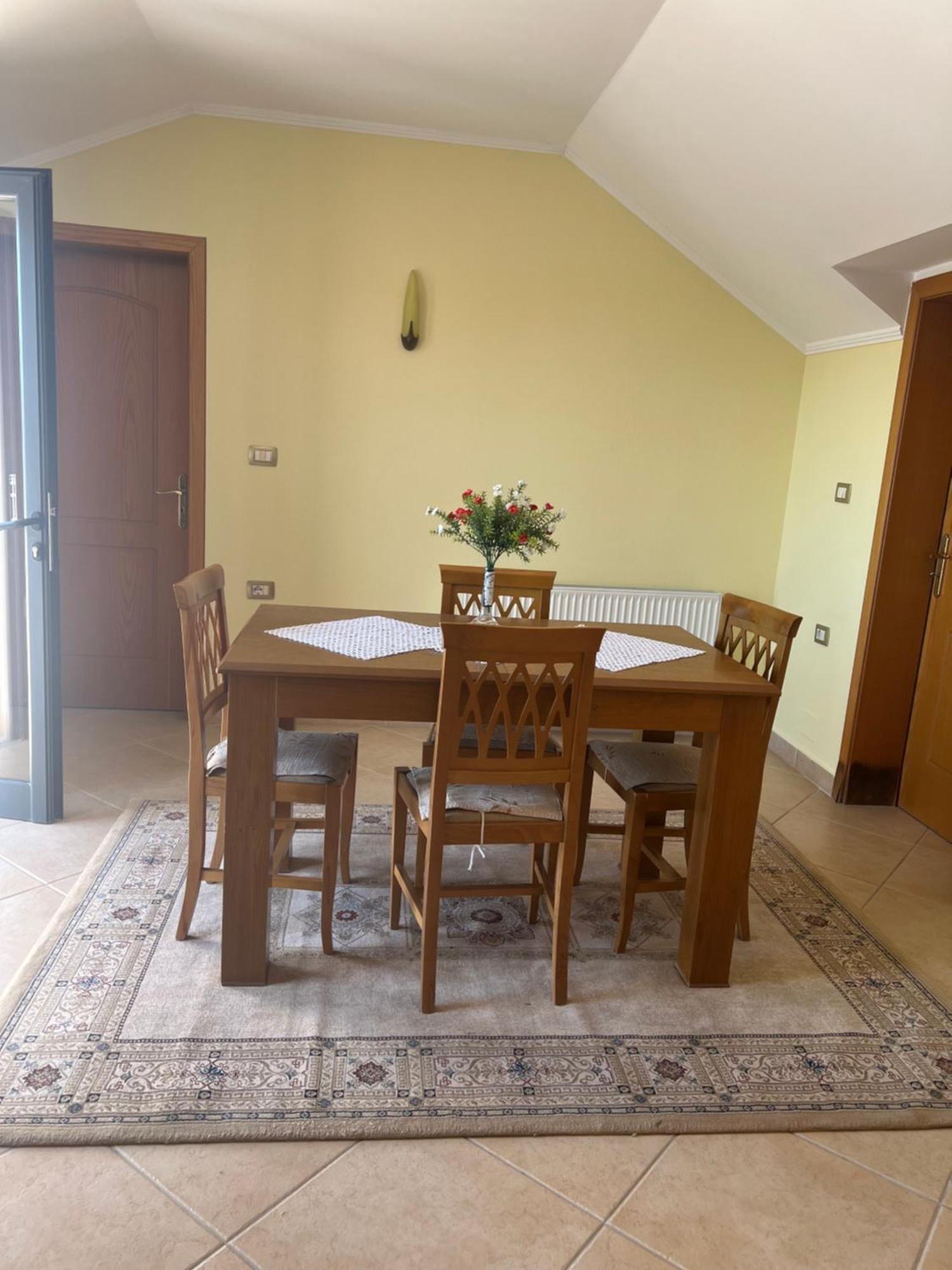 Flower Terrace Apartment Gjirokaster Exterior photo